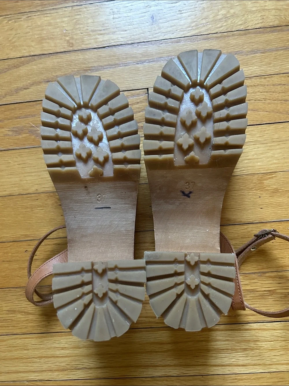 Swedish Hasbeens toe strap low heeled platform clog sandal